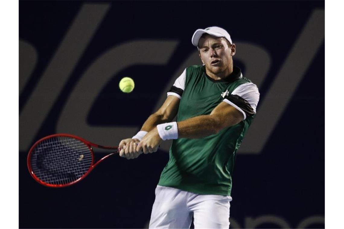Koepfer dicht an Top 50 der Tennis-Weltrangliste Dominik Koepfer in Aktion. Foto: Rebecca Blackwell/AP/dpa