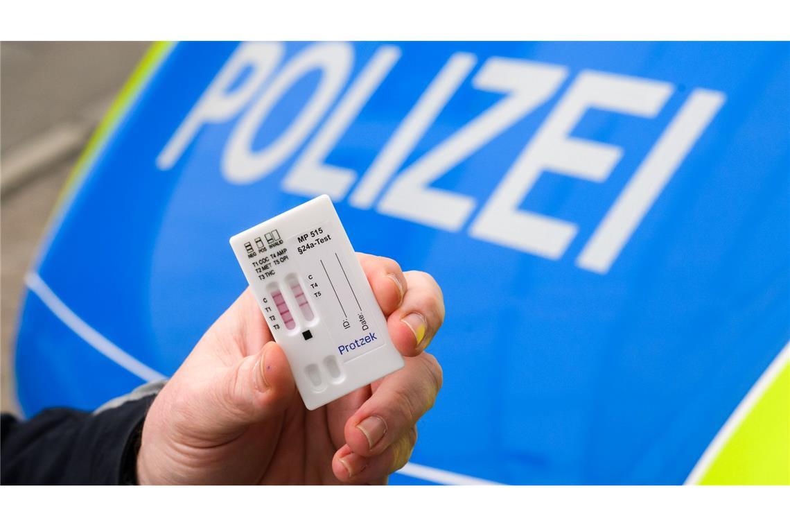 Drogentests der Polizei können derzeit nur nachweisen, ob jemand Cannabis konsumiert hat. (Symbolbild)