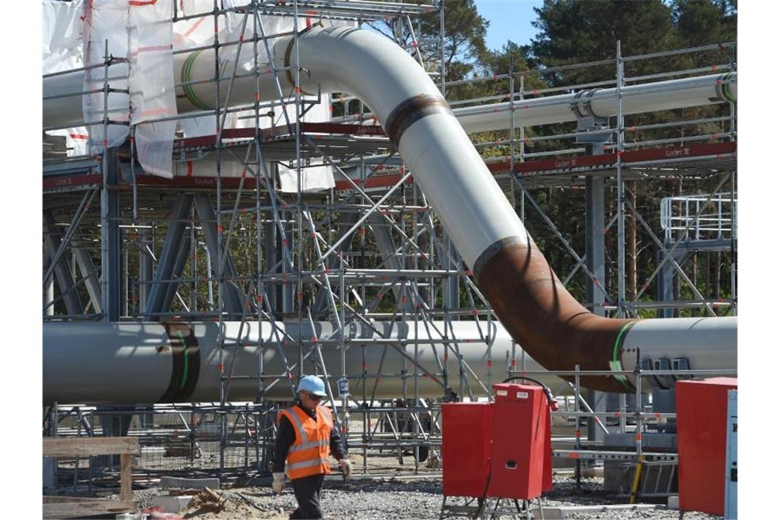 Russland: Gazprom kann Nord Stream 2 notfalls alleine bauen Durch die Pipeline soll zum Jahresende das erste russische Erdgas strömen. Bislang ist die Hälfte der Leitungen verlegt. Foto: Stefan Sauer