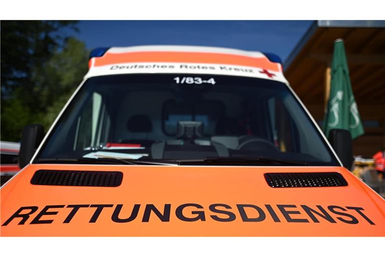 Ein 22-Jähriger ist bei einem Arbeitsunfall in Heiningen schwer verletzt worden. (Symbolbild)