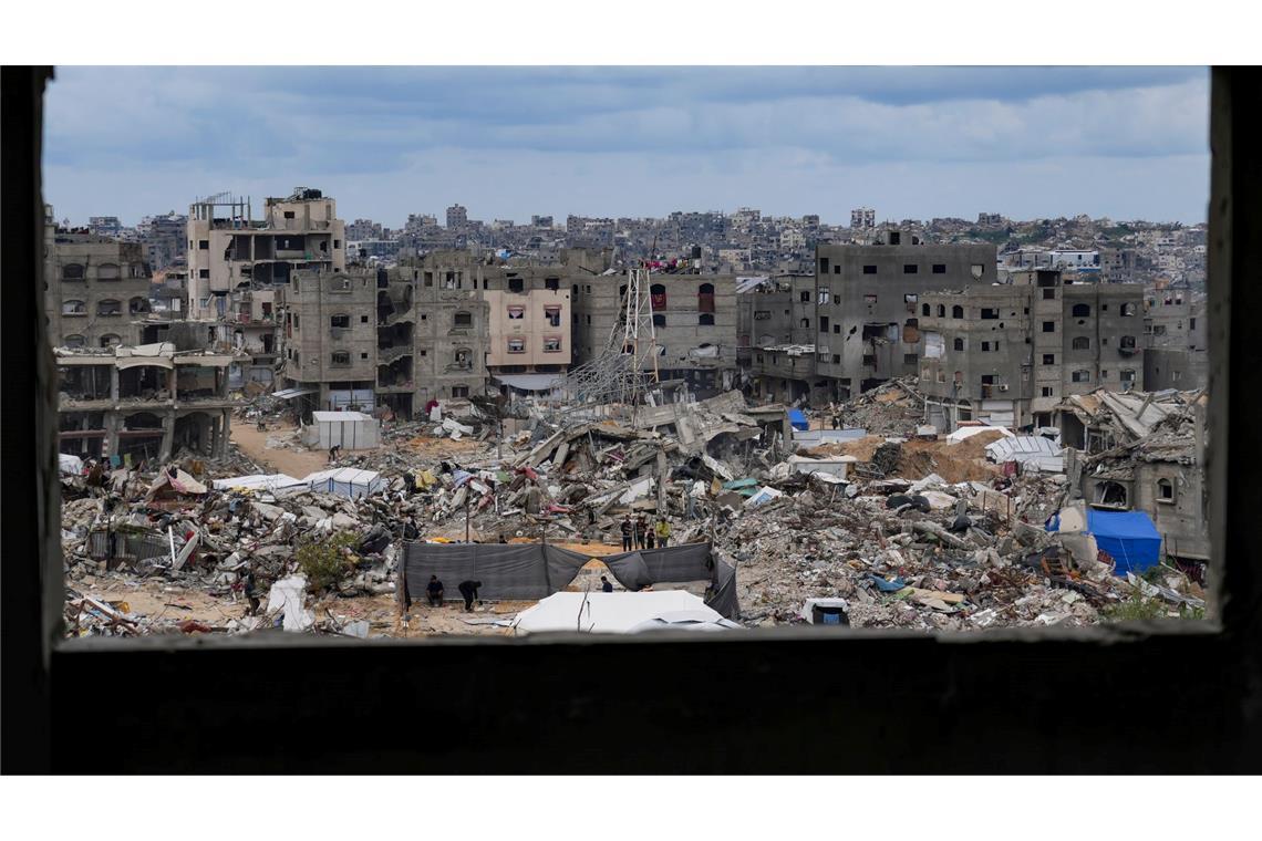 Ein Blick auf die durch die israelische Luft- und Bodenoffensive verursachten Zerstörungen im nördlichen Gazastreifen.