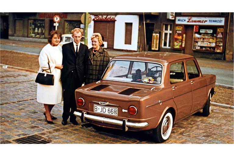 Ein brauner Simca aus den 70ern