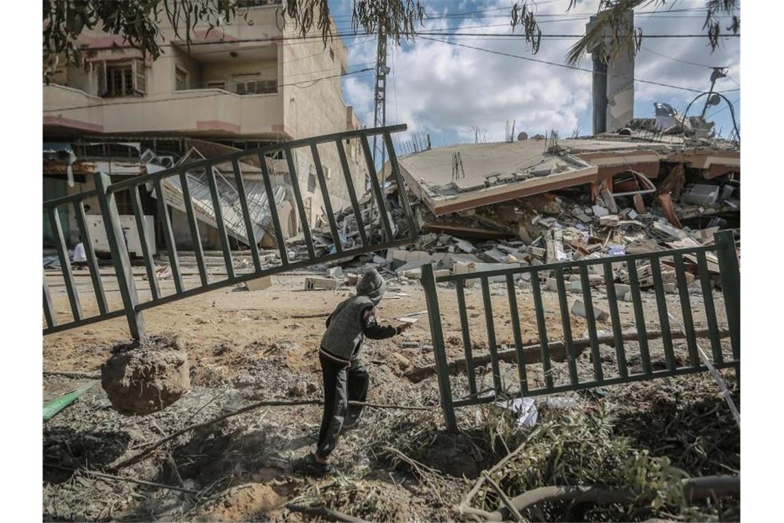 Netanjahu verteidigt Gaza-Einsatz Ein Ende des Konflikts zwischen Israel und militanten Palästinensern scheint noch nicht in Sicht. Foto: Mohammed Talatene/dpa