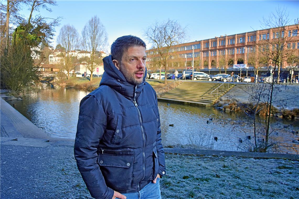 Ein entspannter Spaziergang wie hier am Murrufer an der Bleichwiese sei für viele Depressive nur an guten Tagen möglich, sagt Daniel Lopes Pereira. Foto: Tobias Sellmaier