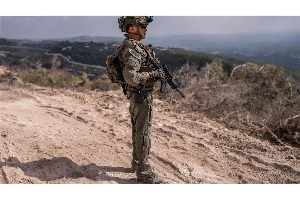 Ein israelischer Soldat im südlibanesischen Dorf Naqoura an der Grenze zu Israel.