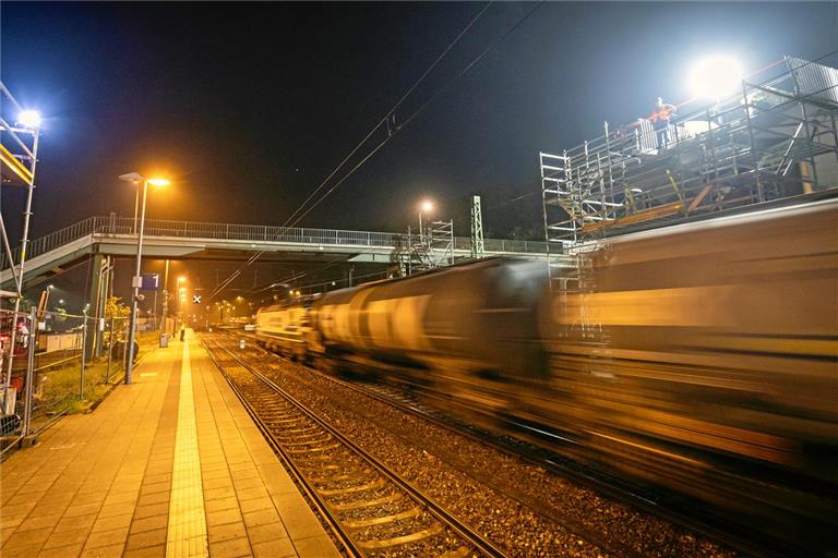 Ein Mann ist am Backnanger Bahnhof verletzt und ausgeraubt worden. Symbolfoto: Alexander Becher