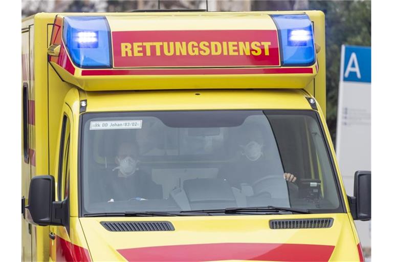Krankenwagen im Einsatz stößt mit PKW zusammen - Heidenheimer Zeitung