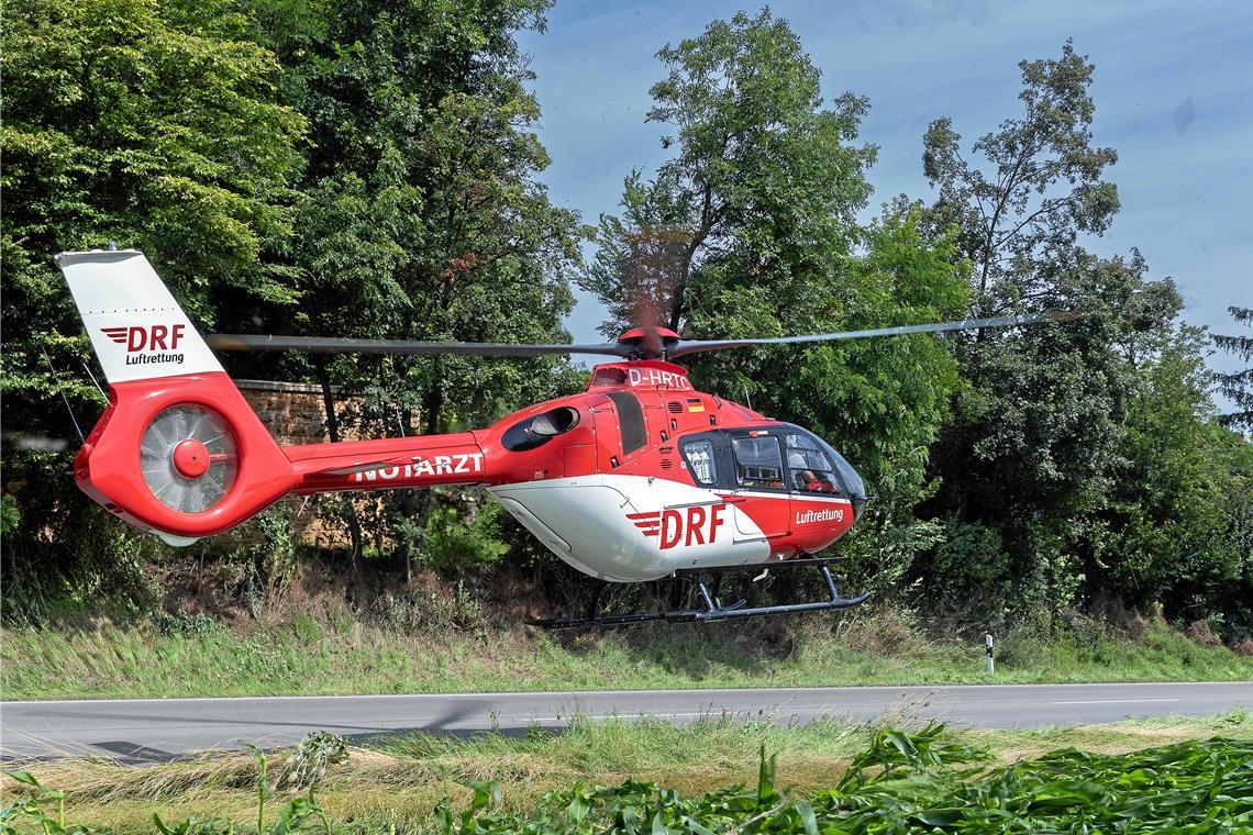 Ein Schwerverletzter wurde mit einem Hubschrauber ins Krankenhaus gebracht. Symbolfoto: Jörg Fiedler