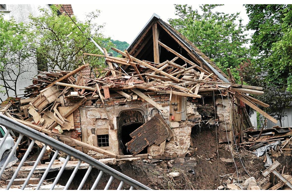 Ein völlig zerstörtes Haus. 