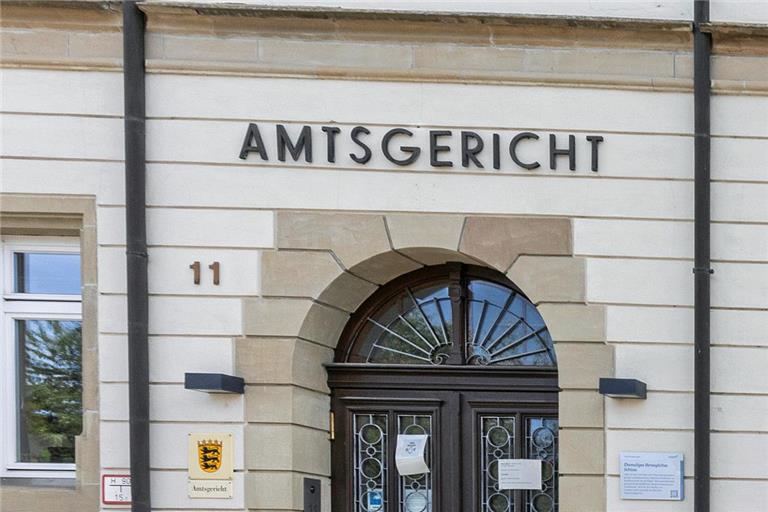 Eine Entschuldigung des Angeklagten wird vom Opfer des Überfalls im Gerichtssaal abgelehnt. Archivfoto: Dietmar van der Linden