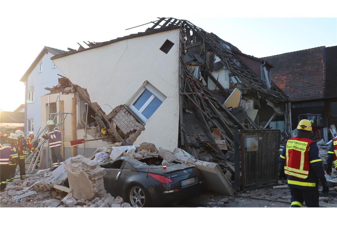 Eine Gasexplosion könnte die Ursache für den Einsturz eines Hauses in Stutensee mit einem Toten gewesen sein (Archivfoto).