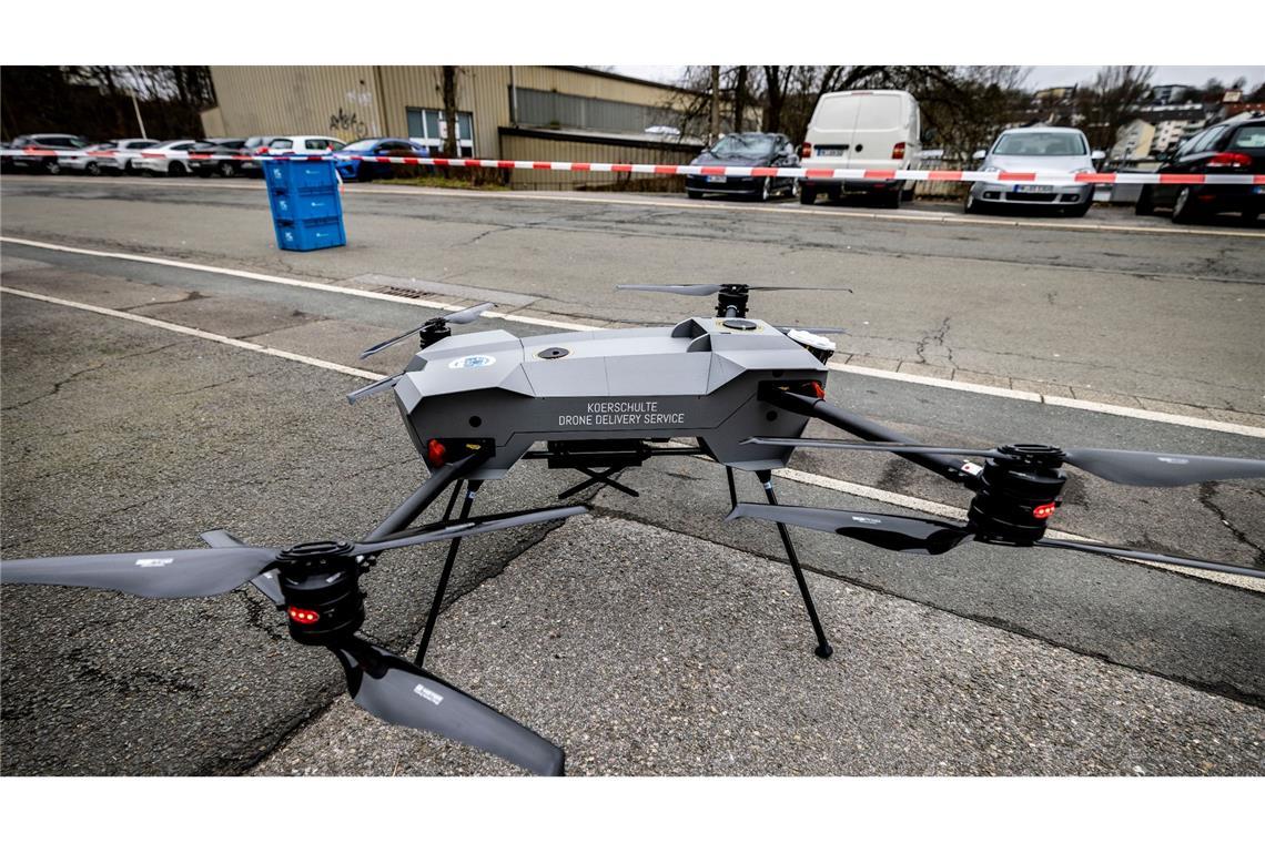 Eine voll automatisierte Drohnen-Flotte soll Unternehmen in Lüdenscheid, die vom A45-Rahmede-Brückendesaster stark belastet ist, dringend benötigte Teile über die Staus hinweg aus der Luft anliefern.