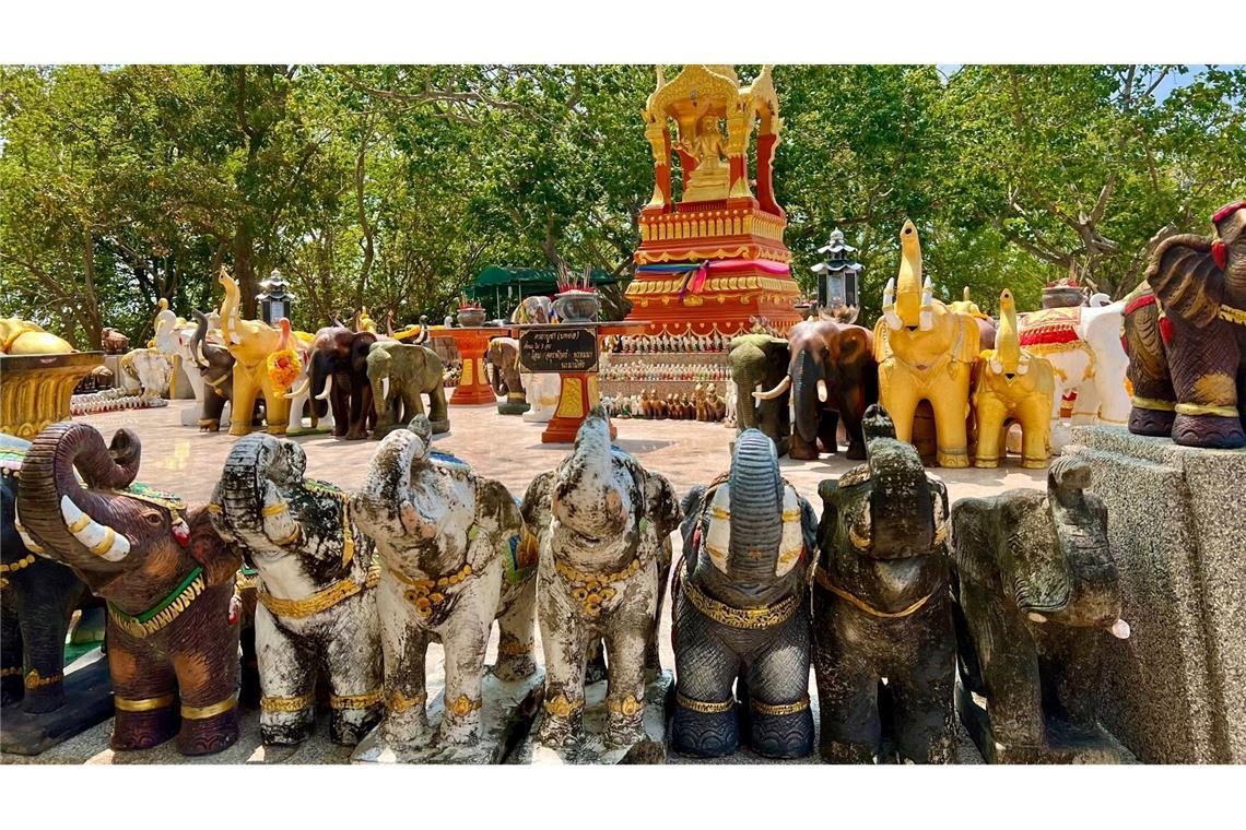 Elefanten gelten in Thailand als Glücksbringer und werden mit vielen Statuen geehrt. (Archivbild)