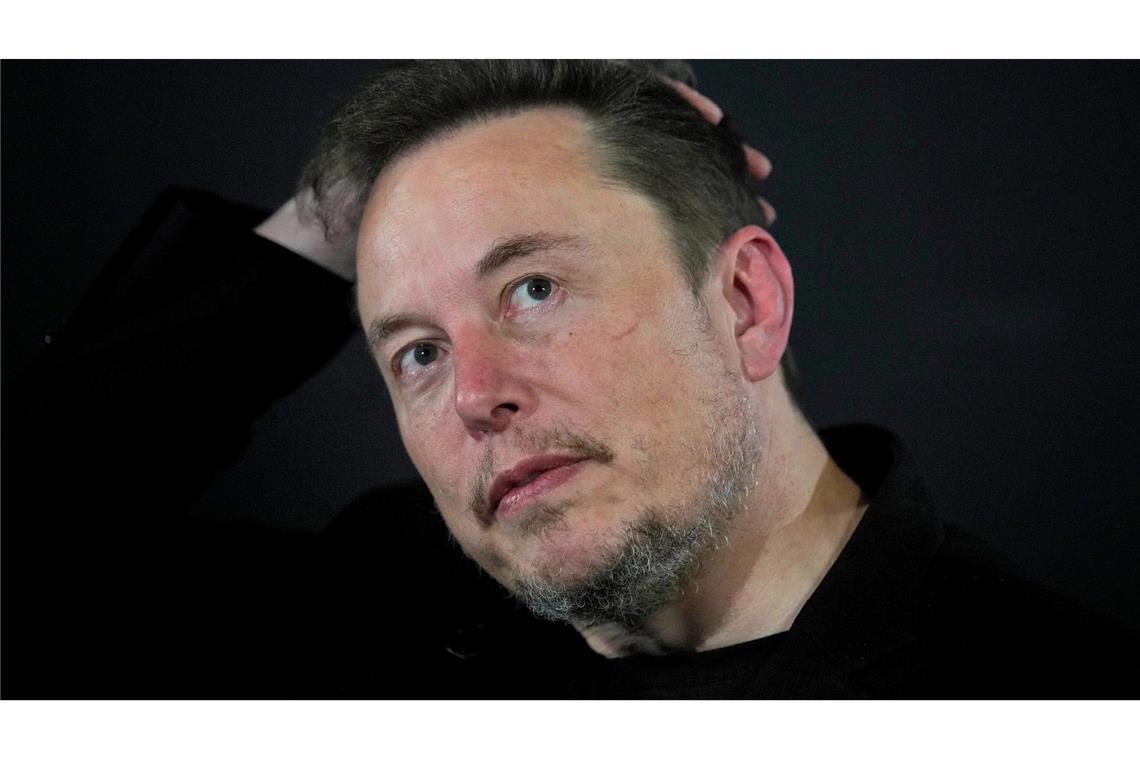 Elon Musk bezichtigt OpenAI des Betrugs.