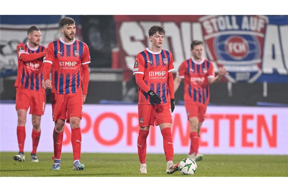 Enttäuschung bei den Spielern des 1. FC Heidenheim