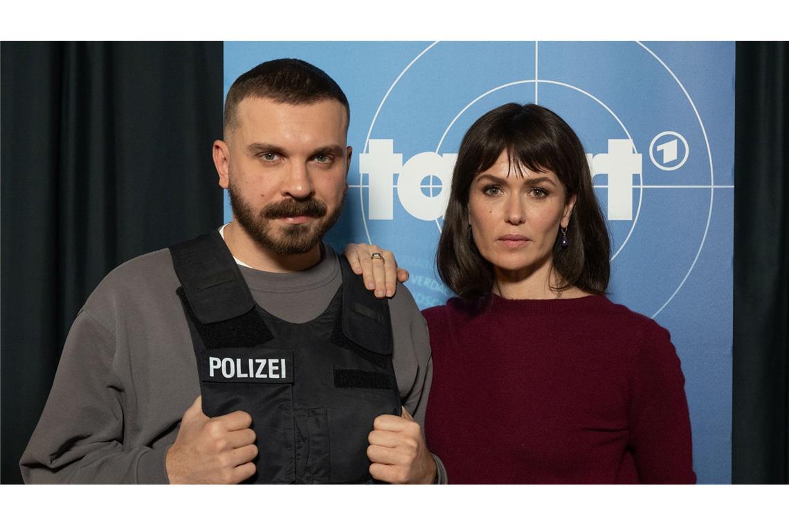 Ermitteln künftig als TV-Polizisten am Main: Die Schauspieler Edin Hasanovic und Melika Foroutan.