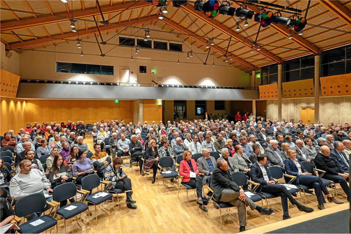 Eröffnung des Bürgerempfangs 2025 in der Murrhardter Festhalle.