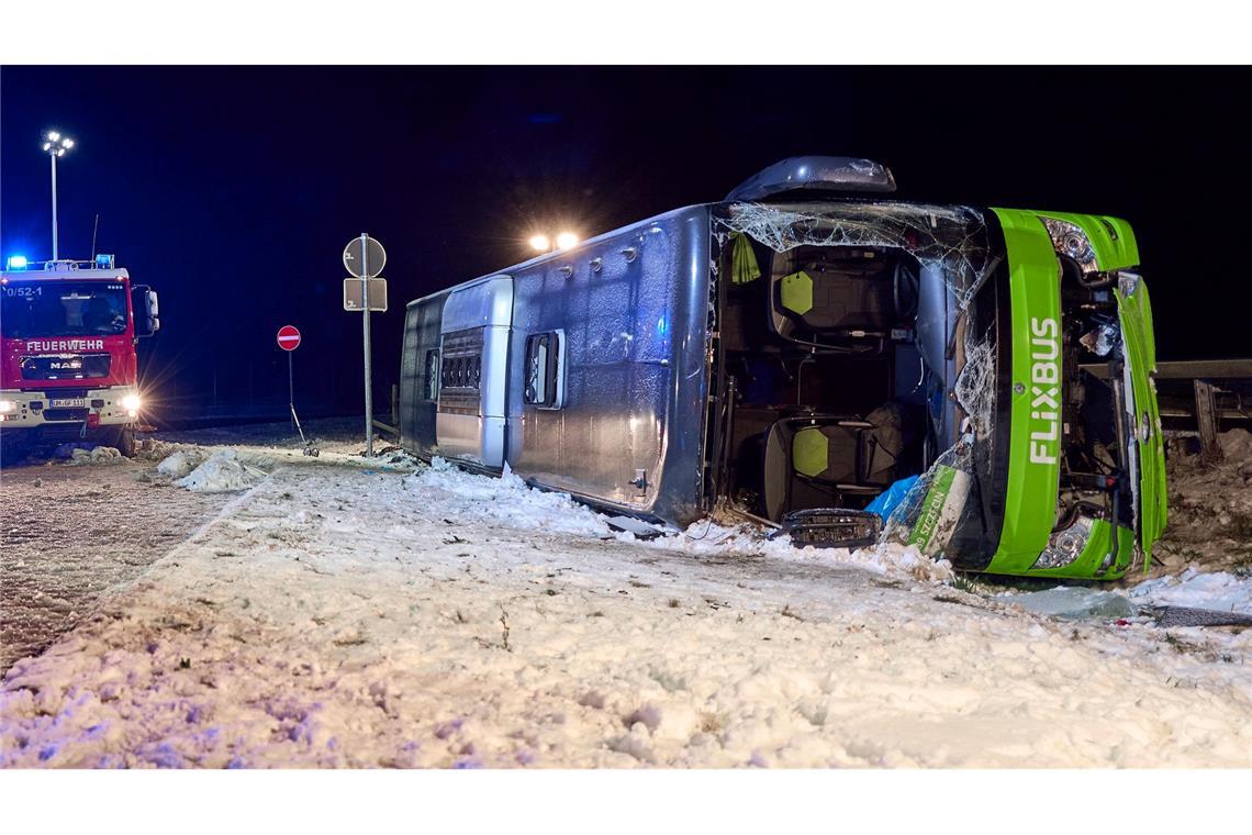 Es gab zwei Todesopfer bei dem Unfall auf der A11.