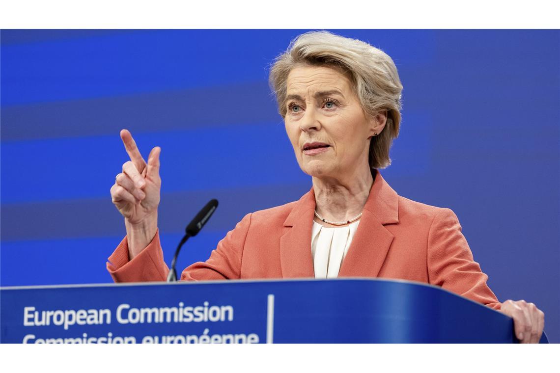 EU-Kommissionschefin Ursula von der Leyen will in der EU den Bürokratieabbau vorantreiben. Das begrüßen alle Parteien, doch der Weg dorthin ist umstritten.