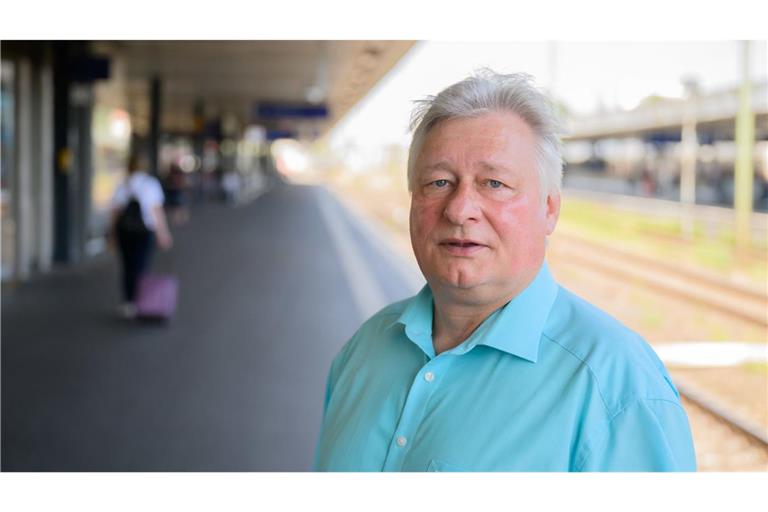 EVG-Chef Martin Burkert warnt vor Stellenabbau bei der Deutschen Bahn. (Archivbild)