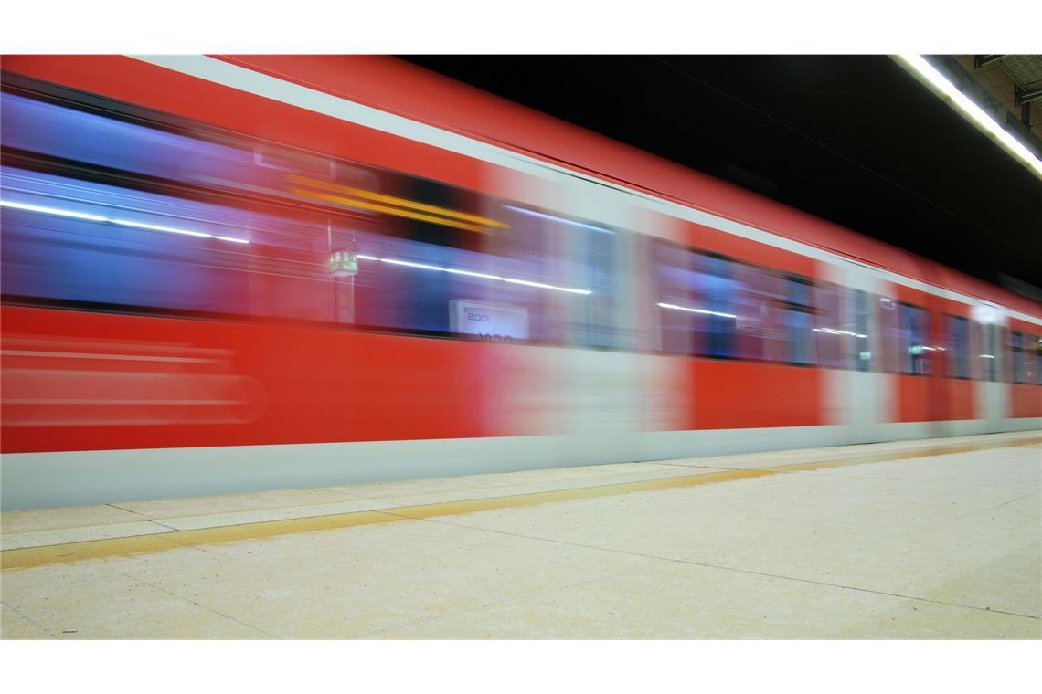 Ex-Hurrikan „Kirk“ macht der Bahn zu schaffen. (Symbolbild)