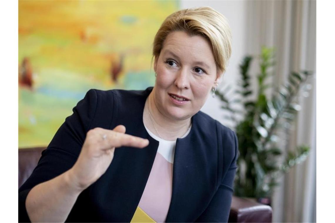 Giffey sieht solide Kita-Finanzierung über 2022 hinaus Familienministerin Franziska Giffey sieht den Bund langfristig in der Verantwortung für Kitas. Foto: Christoph Soeder/dpa