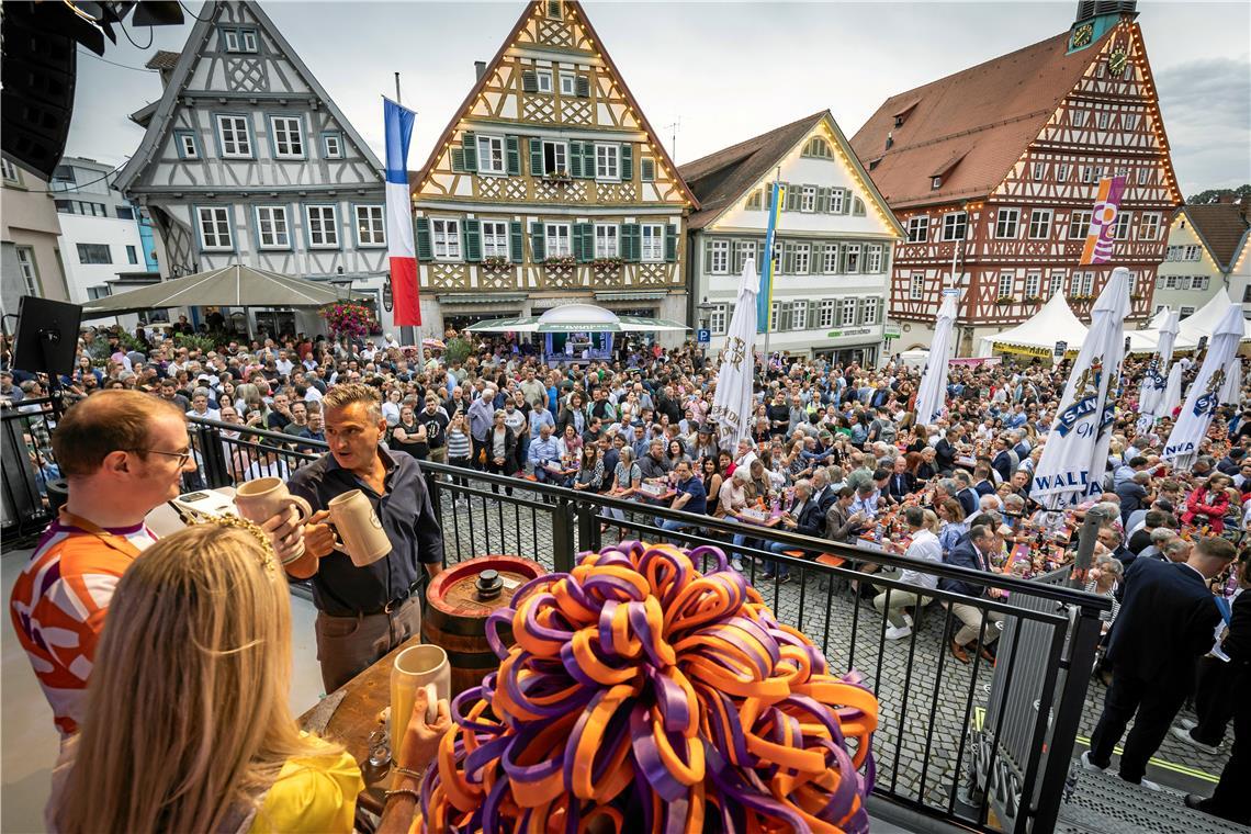 Faßanstich, ozapft is // 52. Backnanger Straßenfest, Eröffnungstag, Freitag