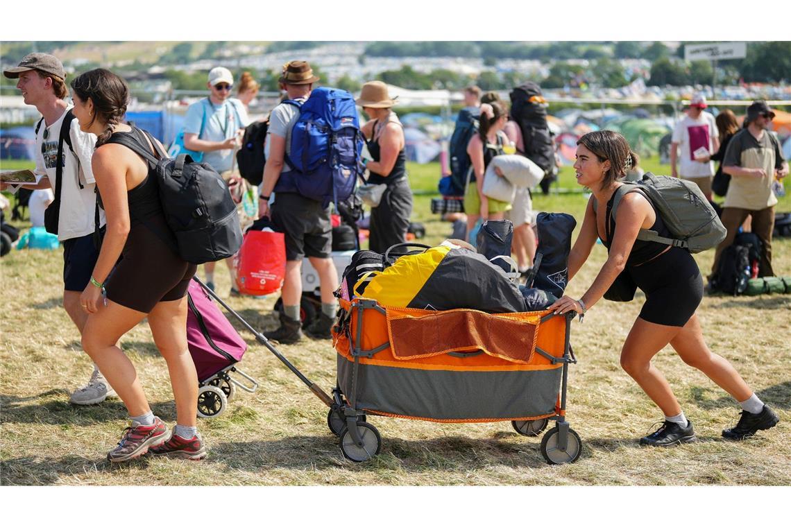 Festivalbesucher beim Glastonbury Festival in Worthy Farm.