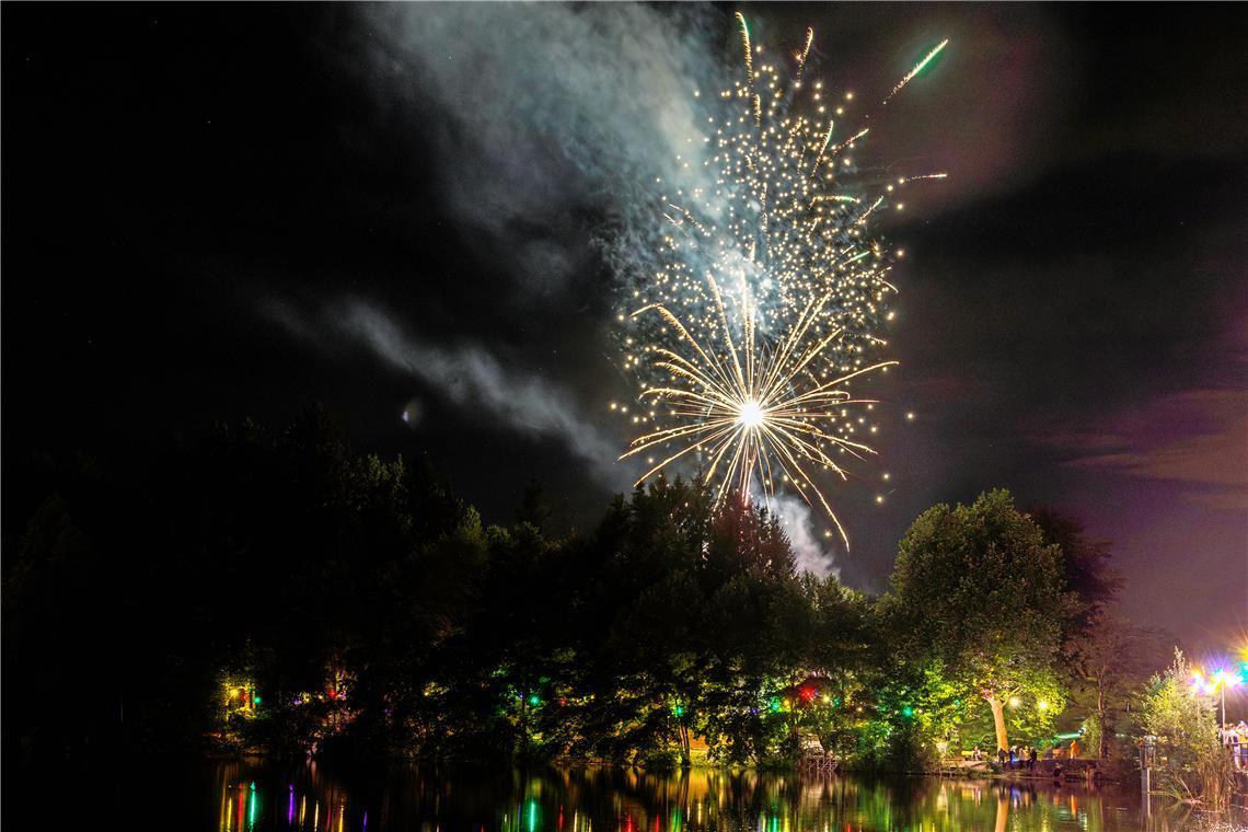 Feuerwerk beim Sommernachtsfest.