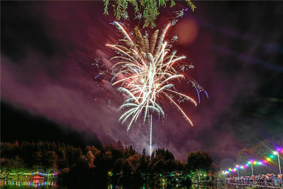 Feuerwerk beim Sommernachtsfest.