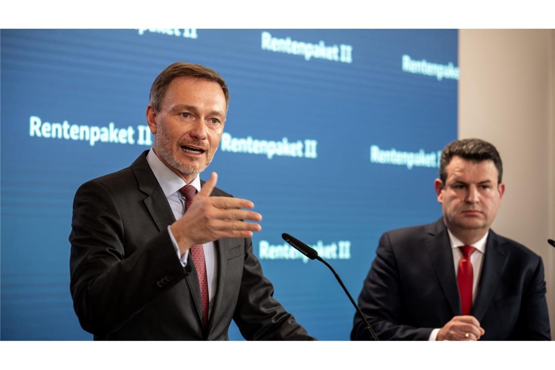 Finanzminister Lindner (l.) und Sozialminister Heil wollen die Altersvorsorge der Deutschen sichern.