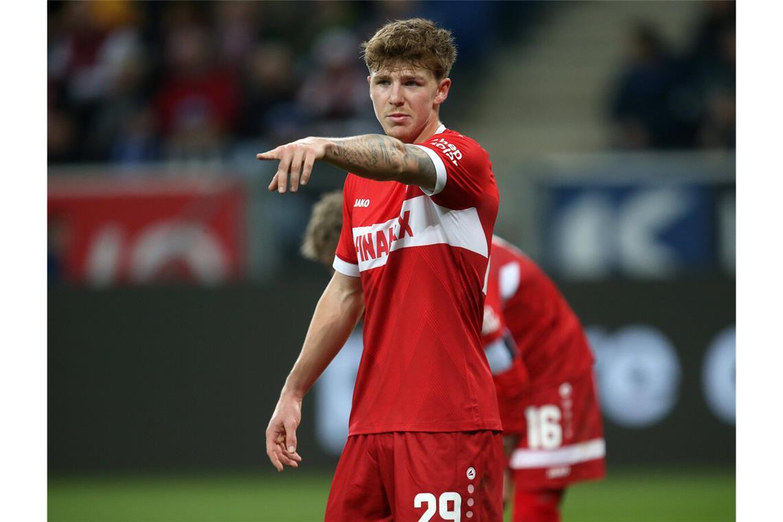 Finn Jeltsch stand in Sinsheim erstmals in der Startelf des VfB Stuttgart.