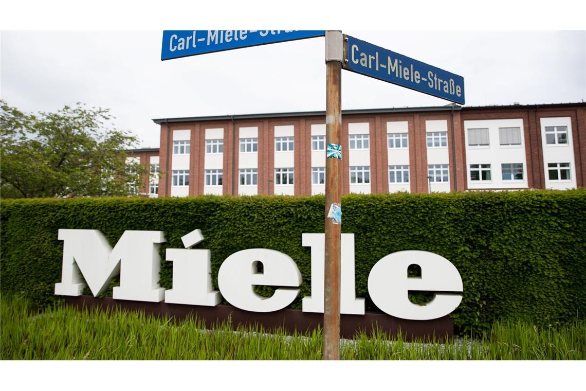 Firmengelände der Miele & Cie. KG in Gütersloh. Wegen einer Nachfrageschwäche baut die Firma in Deutschland circa 1300 Arbeitsplätze ab.