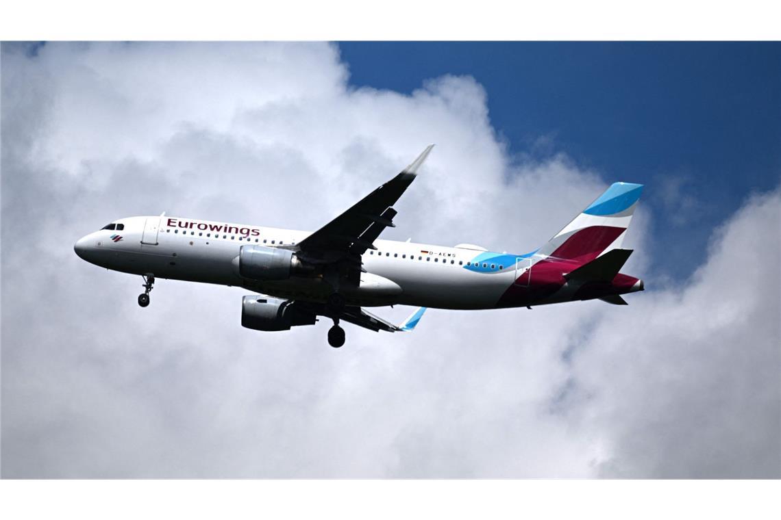 Fliegen mit Eurowings wird teurer. Wie viel ist indes noch nicht klar. (Archivbild)