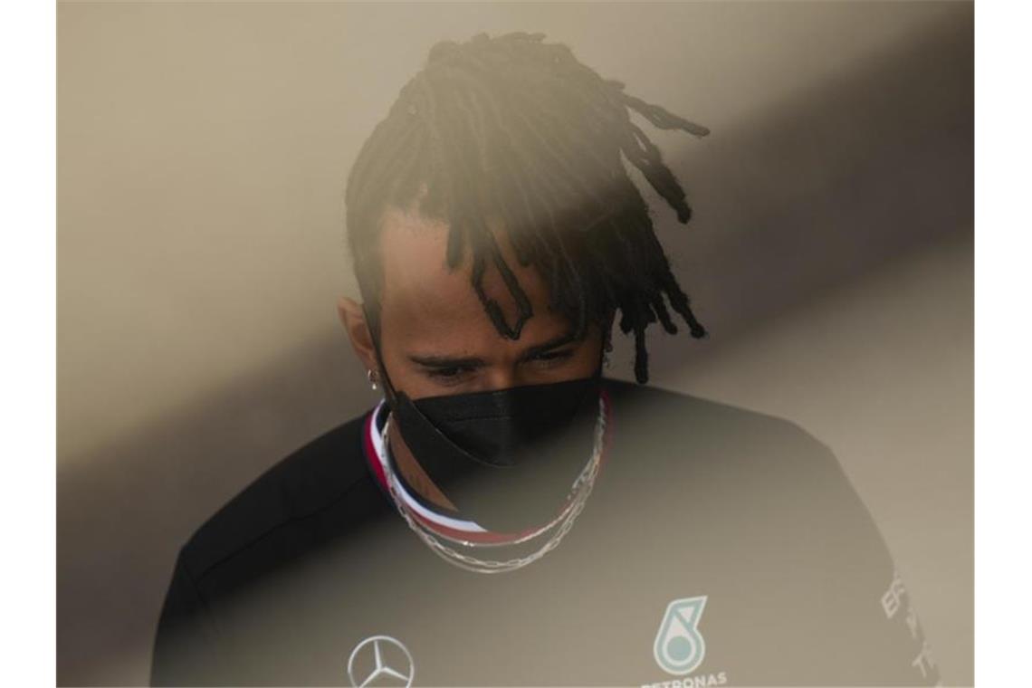 Darüber spricht das Fahrerlager in der Türkei auch Formel-1-Champion Lewis Hamilton will beim Großen Preis der Türkei wieder siegen. Foto: Francisco Seco/AP/dpa