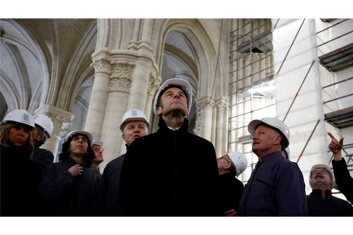 Frankreichs Präsident Emmanuel Macron beim Besuch der Baustelle.