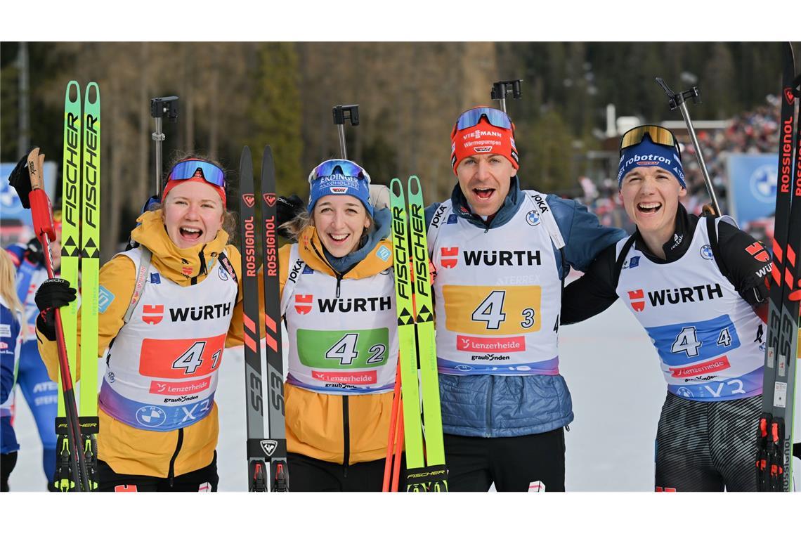 Freudentaumel beim deutschen Team: Bronze in der Mixedstaffel.