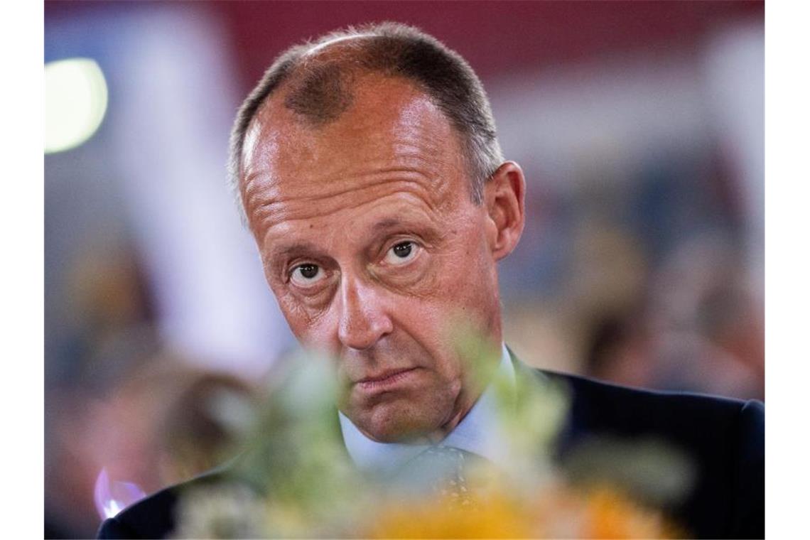 Merz: Offen für spätere Klärung der Kanzlerkandidatur Friedrich Merz kandidiert auf dem CDU-Online-Parteitag am 16. Januar für die Nachfolge von Parteichefin Annegret Kramp-Karrenbauer. Foto: Rolf Vennenbernd/dpa