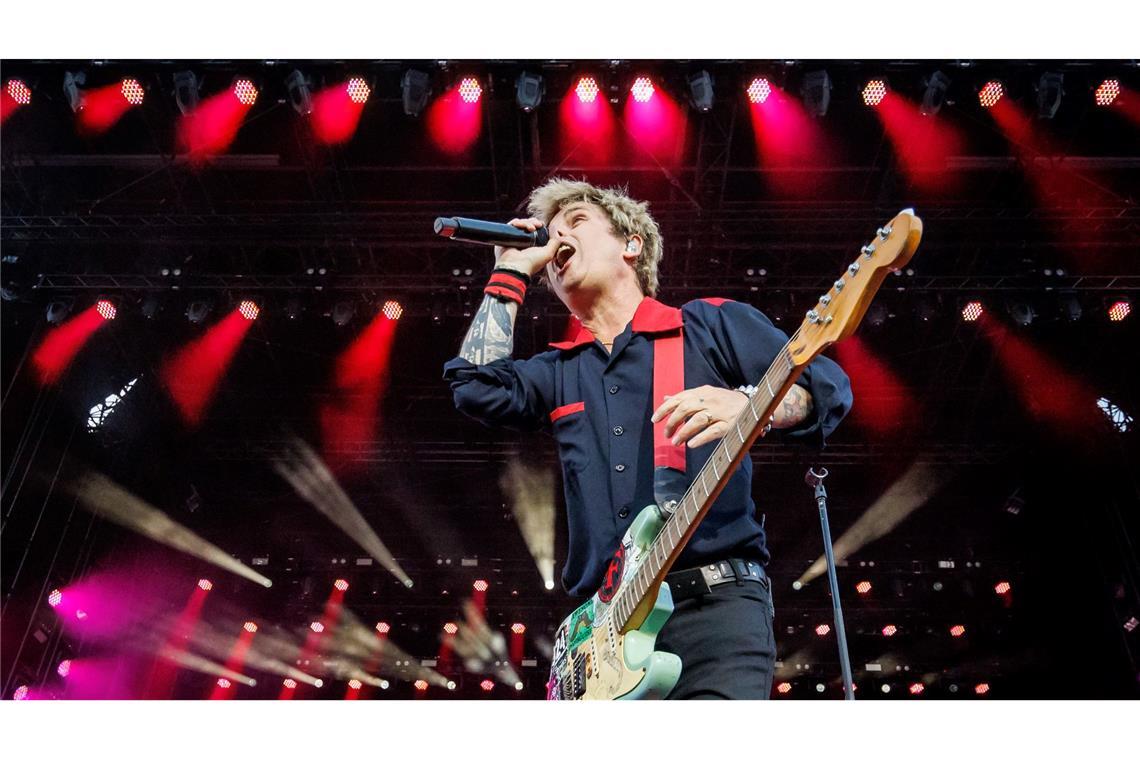 Frontmann Billie Joe Armstrong von Green Day beim Open-Air-Festival "Rock im Park".