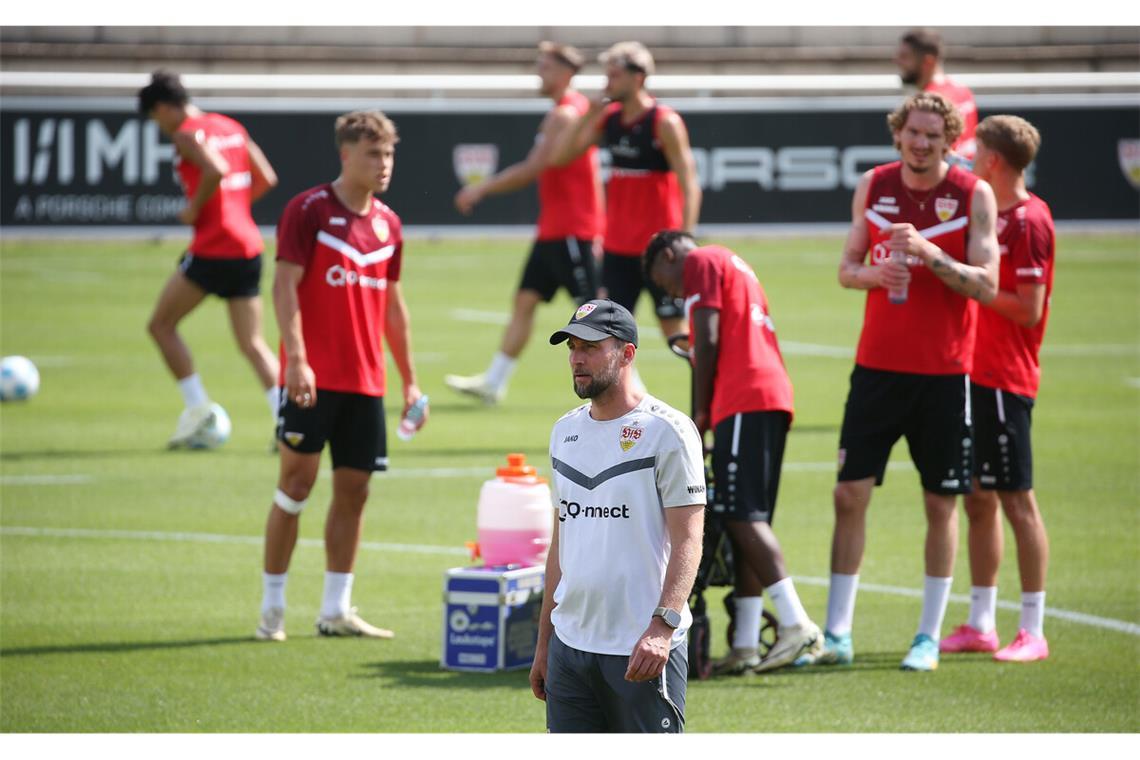 Für Sebastian Hoeneß und den VfB geht es nach Japan.