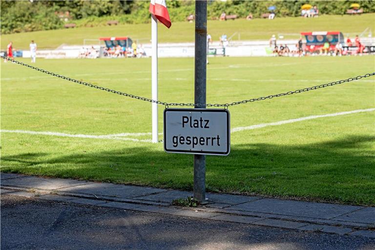 Fürs Training gesperrt, für Spiele freigegeben: Das Etzwiesenstadion. Foto: Jörg Fiedler