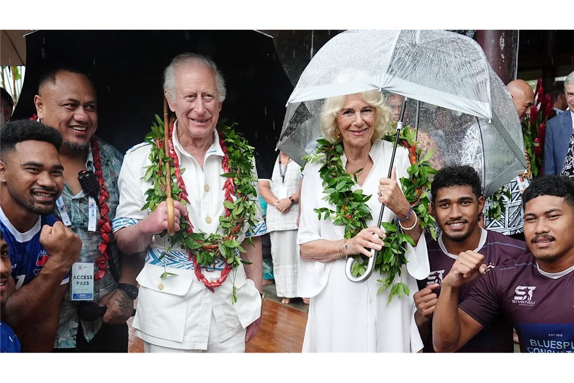 Ganz in Weiß: Charles und Camilla im Pazifikstaat Samoa