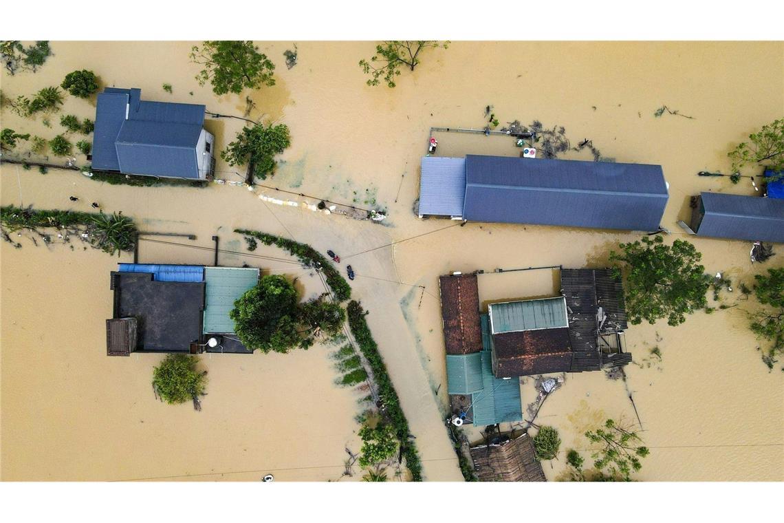 Ganze Landstriche stehen völlig unter Wasser.