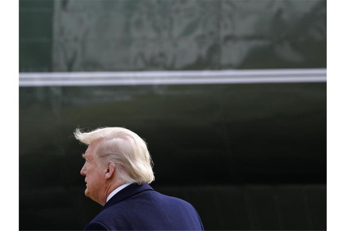 Trump-Anwälte: Impeachment ist „politisches Theater“ Gegen Ex-US-Präsident Donald Trump gibt es ein zweites Amtsenthebungsverfahren. Foto: Patrick Semansky/AP/dpa/Archivbild