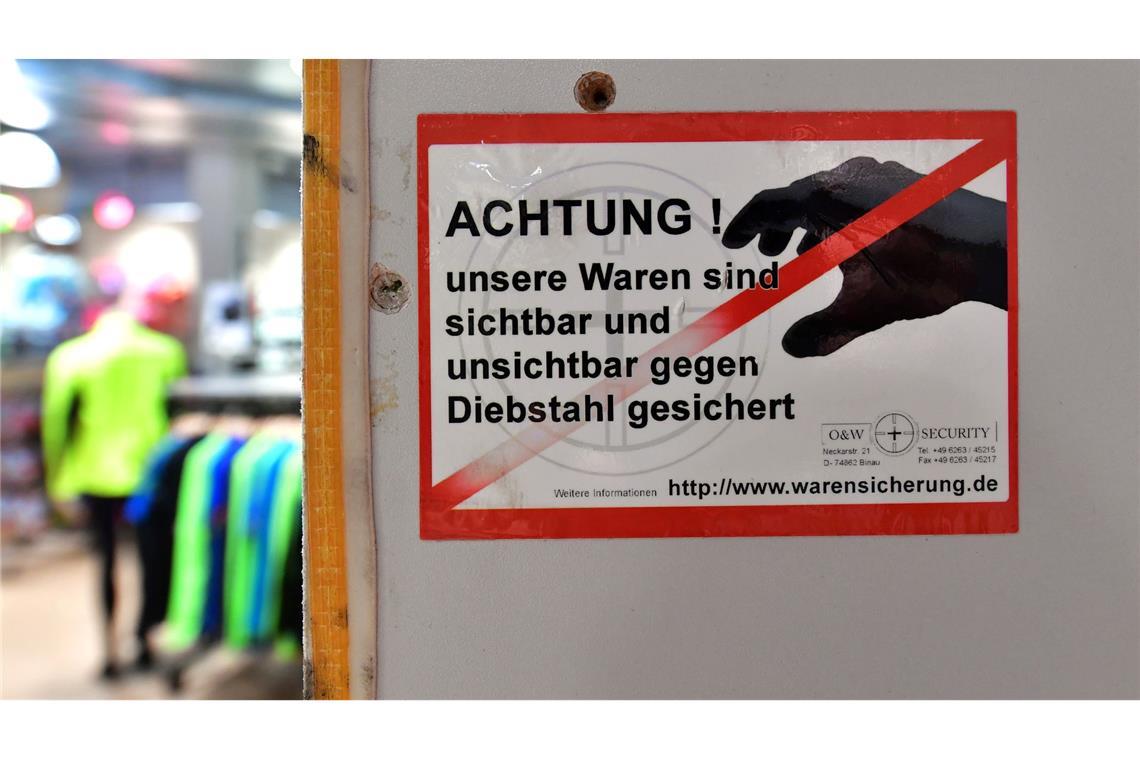 Geschäfte verstärken Anstrengungen gegen Langfinger