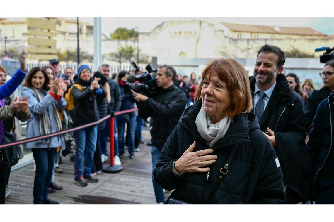 Gisèle Pelicot erhielt an den Verhandlungstagen viel Unterstützung durch Sympathisantinnen. (Archivbild)