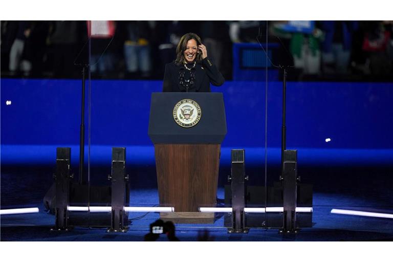 Große Show am Ende eines erbitterten Wahlkampfs: Kamala Harris in Philadelphia.