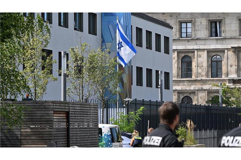 Großeinsatz vor dem israelischen Generalkonsulat in München