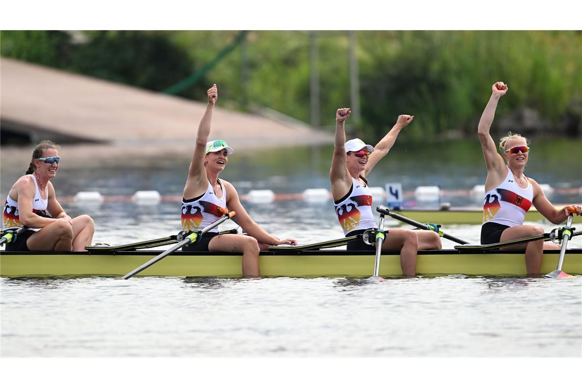 Gut gerudert: Deutschlands Doppelvierer der Frauen gewinnt Bronze in Paris.