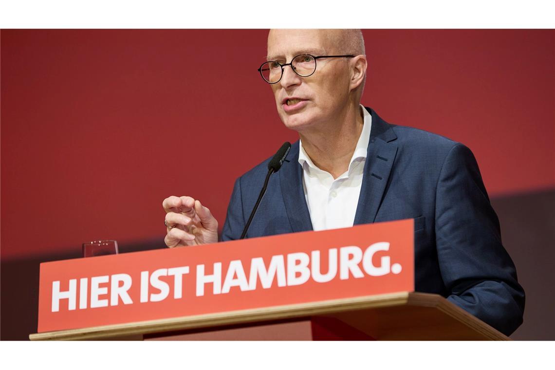 Hamburgs Bürgermeister Peter Tschentscher ist mit 97,3 Prozent der Stimmen zum Spitzenkandidat der SPD Hamburg gewählt worden.